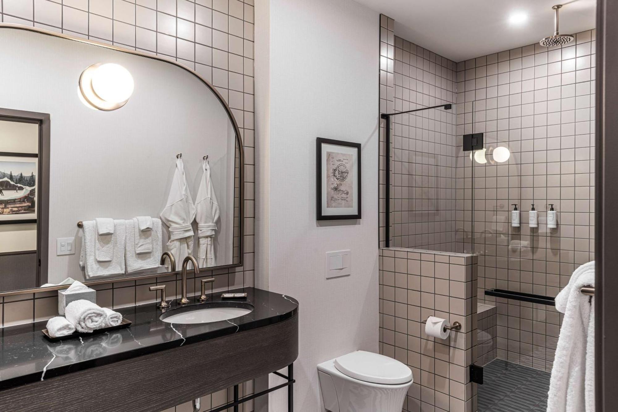 The Westley Calgary Downtown, Tapestry Collection By Hilton Otel Dış mekan fotoğraf